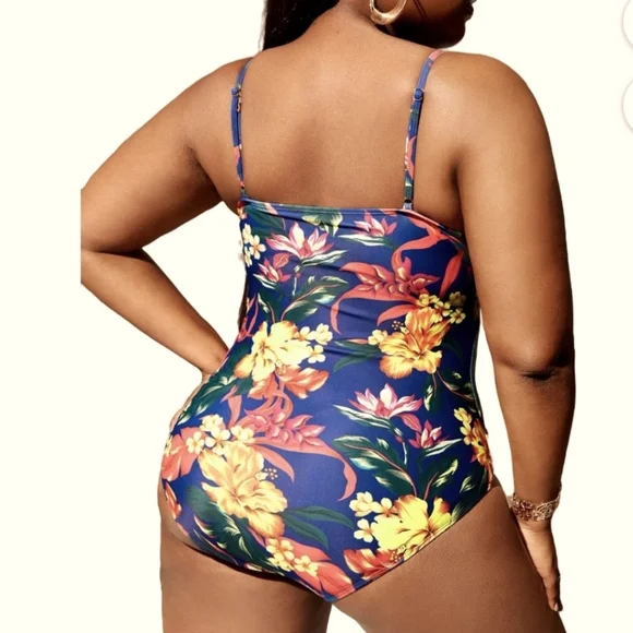 SHEIN Women's Floral Print One Piece Swimsuit NWT - Picture 2 of 11